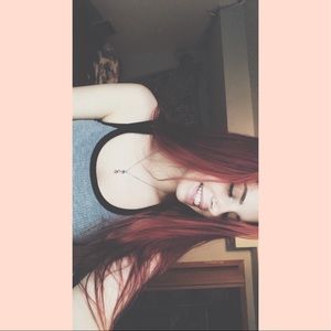 Meet your Posher, Alexis